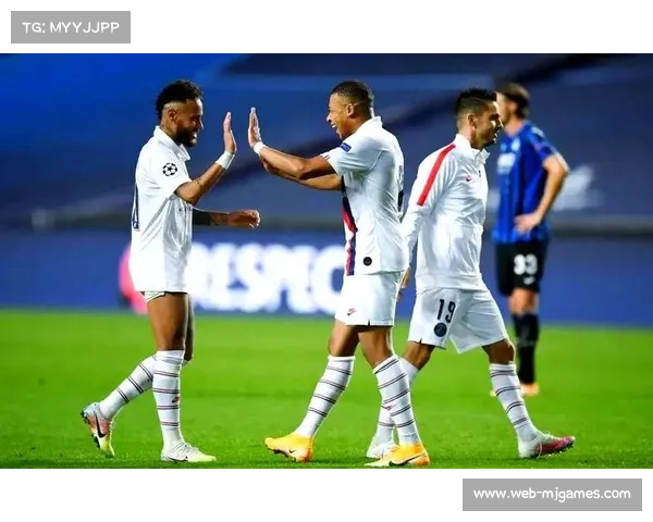 纽卡斯尔主场3-0完胜本菲卡迎欧冠第三轮大胜