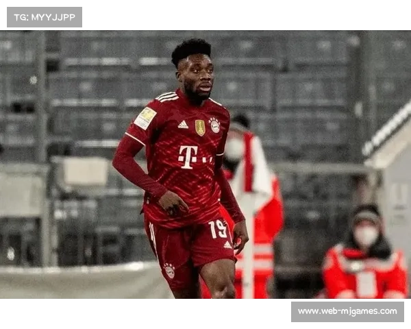 拜仁后卫戴维斯腹股沟拉伤,预计缺阵关键战役 拜仁后卫戴维斯腹股沟拉伤,预计缺阵关键战役